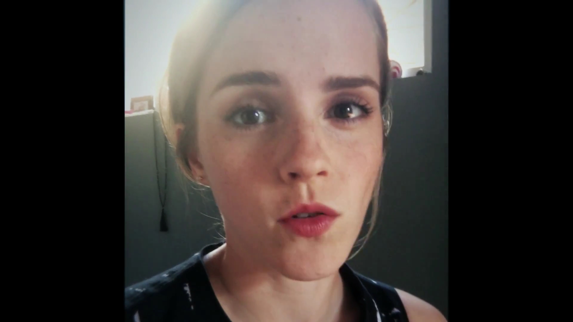 EmmaWatsonFan-dot-nl_2017MexicoRisesPSA0043.jpg