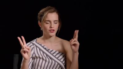 EmmaWatsonFan-dot-nl_TheCirclePressJunkets-Screenslam0180.jpg