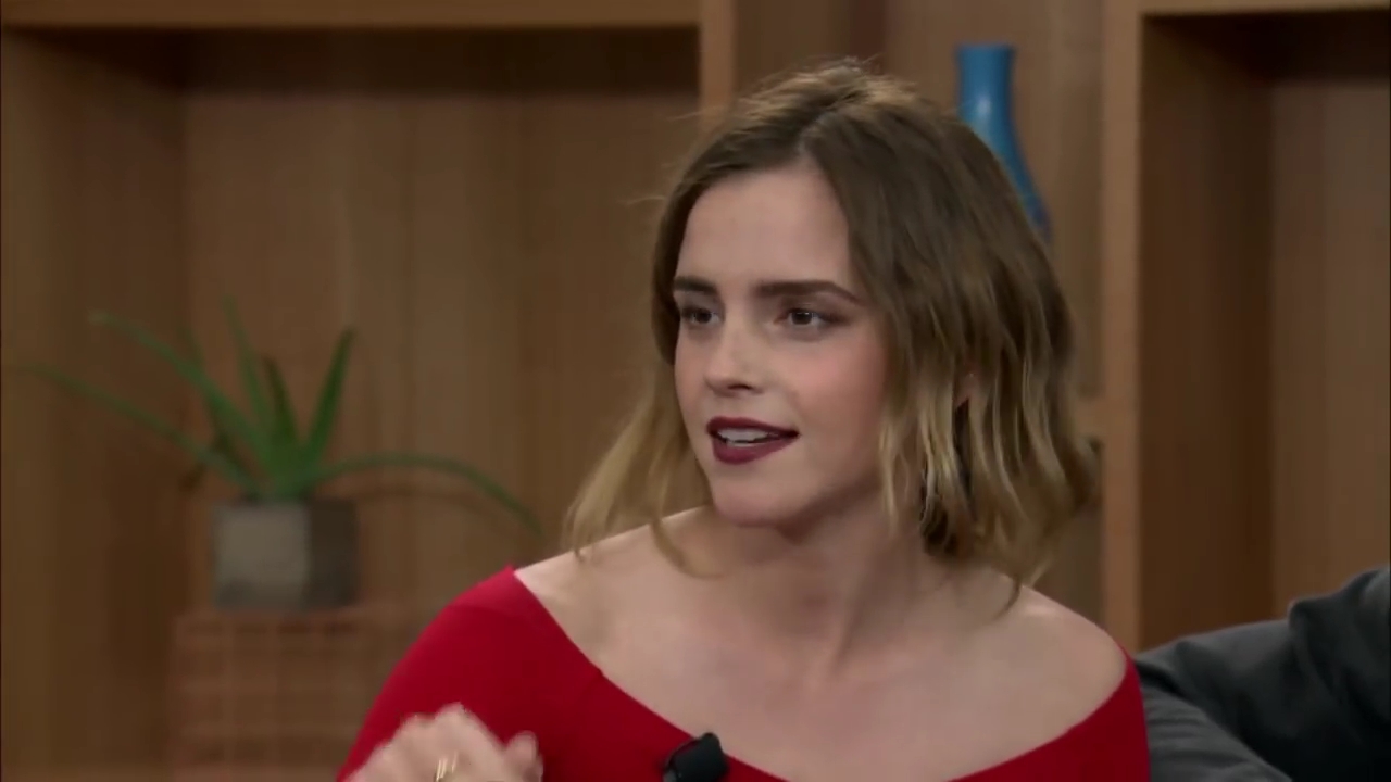 EmmaWatsonFan-dot-nl_TheCircle-TwitterQandA2302.jpg