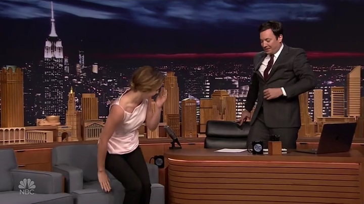 EmmaWatsonFan-dot-NL_24april2017TheTonightShowWithJimmyFallon0050.jpg EmmaWatsonFan-dot-NL_24april2017TheTonightShowWithJimmyFallon0050.jpg