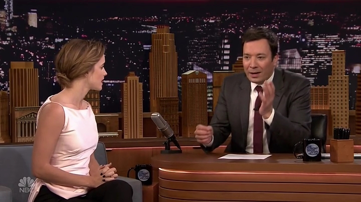 EmmaWatsonFan-dot-NL_24april2017TheTonightShowWithJimmyFallon0175.jpg