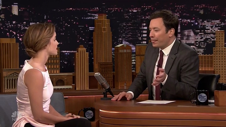 EmmaWatsonFan-dot-NL_24april2017TheTonightShowWithJimmyFallon0242.jpg