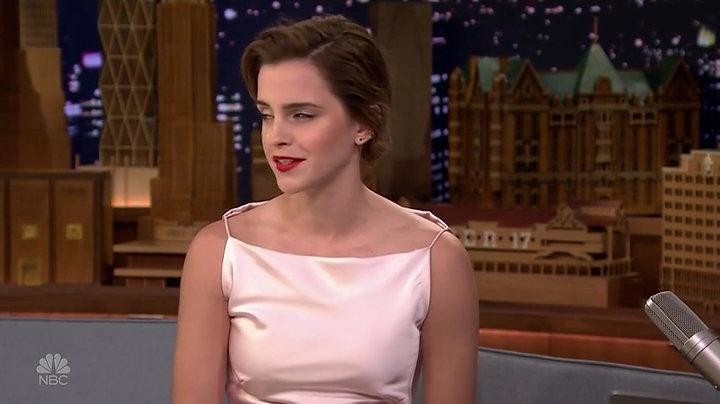EmmaWatsonFan-dot-NL_24april2017TheTonightShowWithJimmyFallon0257.jpg