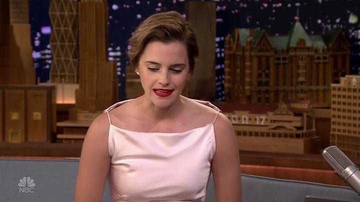 EmmaWatsonFan-dot-NL_24april2017TheTonightShowWithJimmyFallon0258.jpg