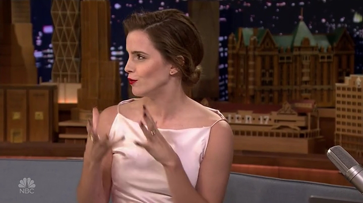 EmmaWatsonFan-dot-NL_24april2017TheTonightShowWithJimmyFallon0274.jpg
