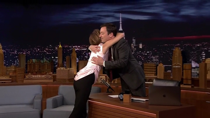 EmmaWatsonFan-dot-NL_24april2017TheTonightShowWithJimmyFallon0405.jpg