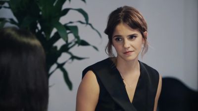 EmmaWatsonFan-dot-NL_2018OurSharedShelfWithRupiKaur1855.jpg