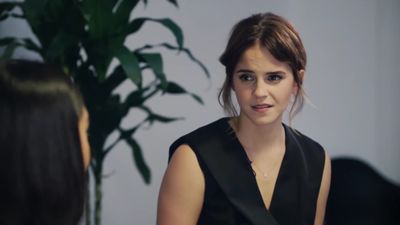 EmmaWatsonFan-dot-NL_2018OurSharedShelfWithRupiKaur1874.jpg