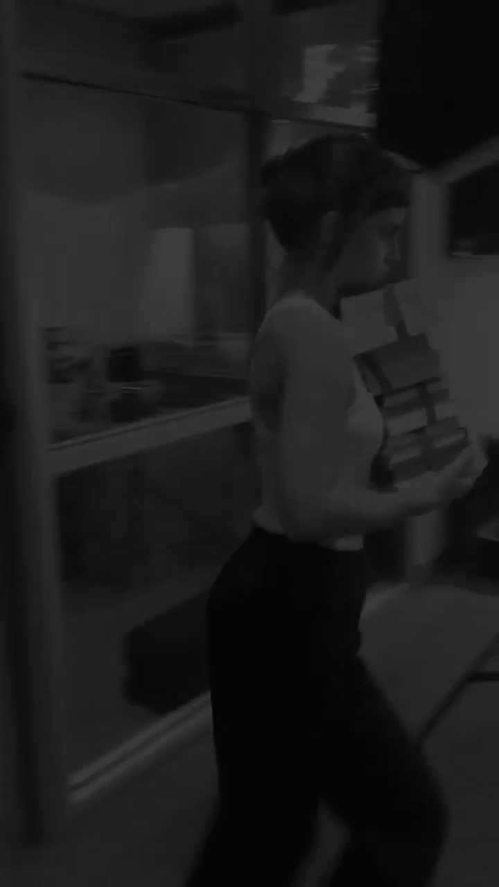 EmmaWatson-dot-nl_V__0002.jpg EmmaWatson-dot-nl_V__0002.jpg