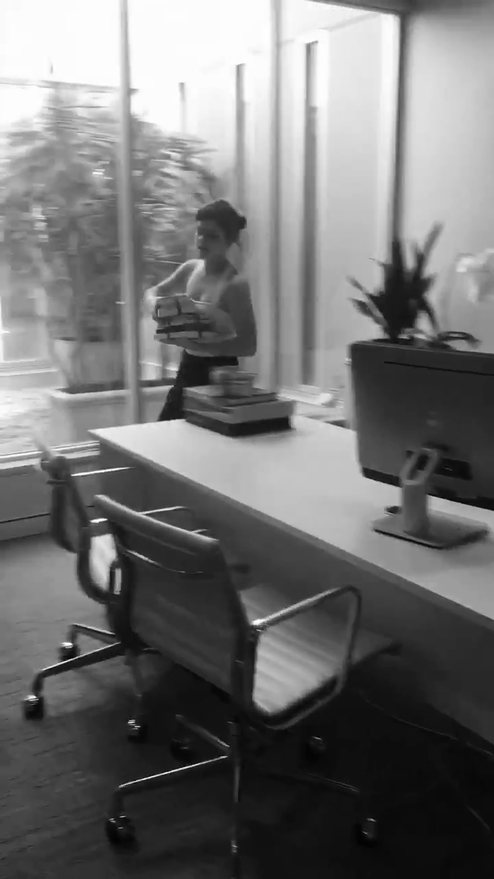 EmmaWatson-dot-nl_V__0021.jpg EmmaWatson-dot-nl_V__0021.jpg