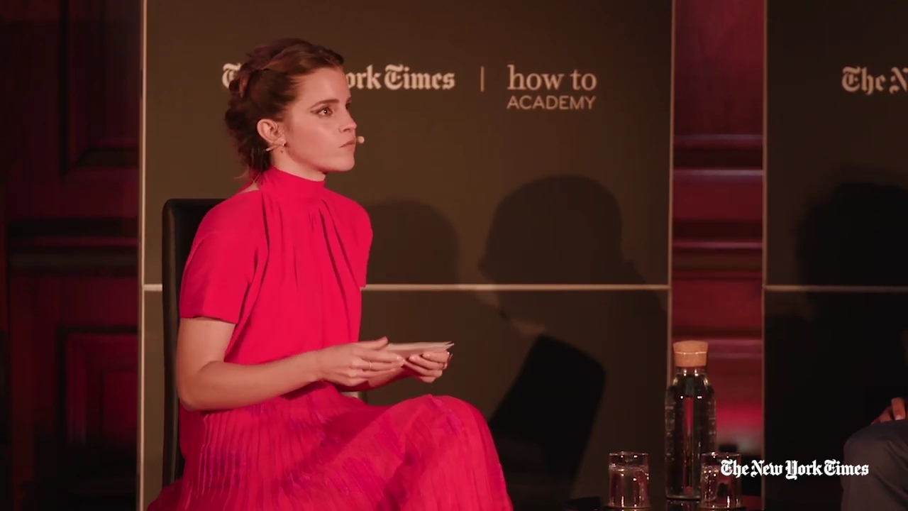 EmmaWatsonFan-dot-nl_2019HowToAcademy03123.jpg