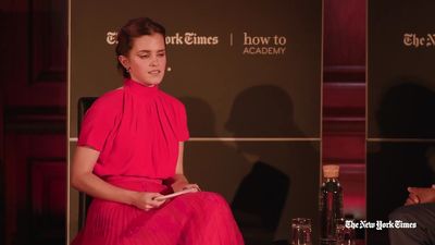 EmmaWatsonFan-dot-nl_2019HowToAcademy04163.jpg