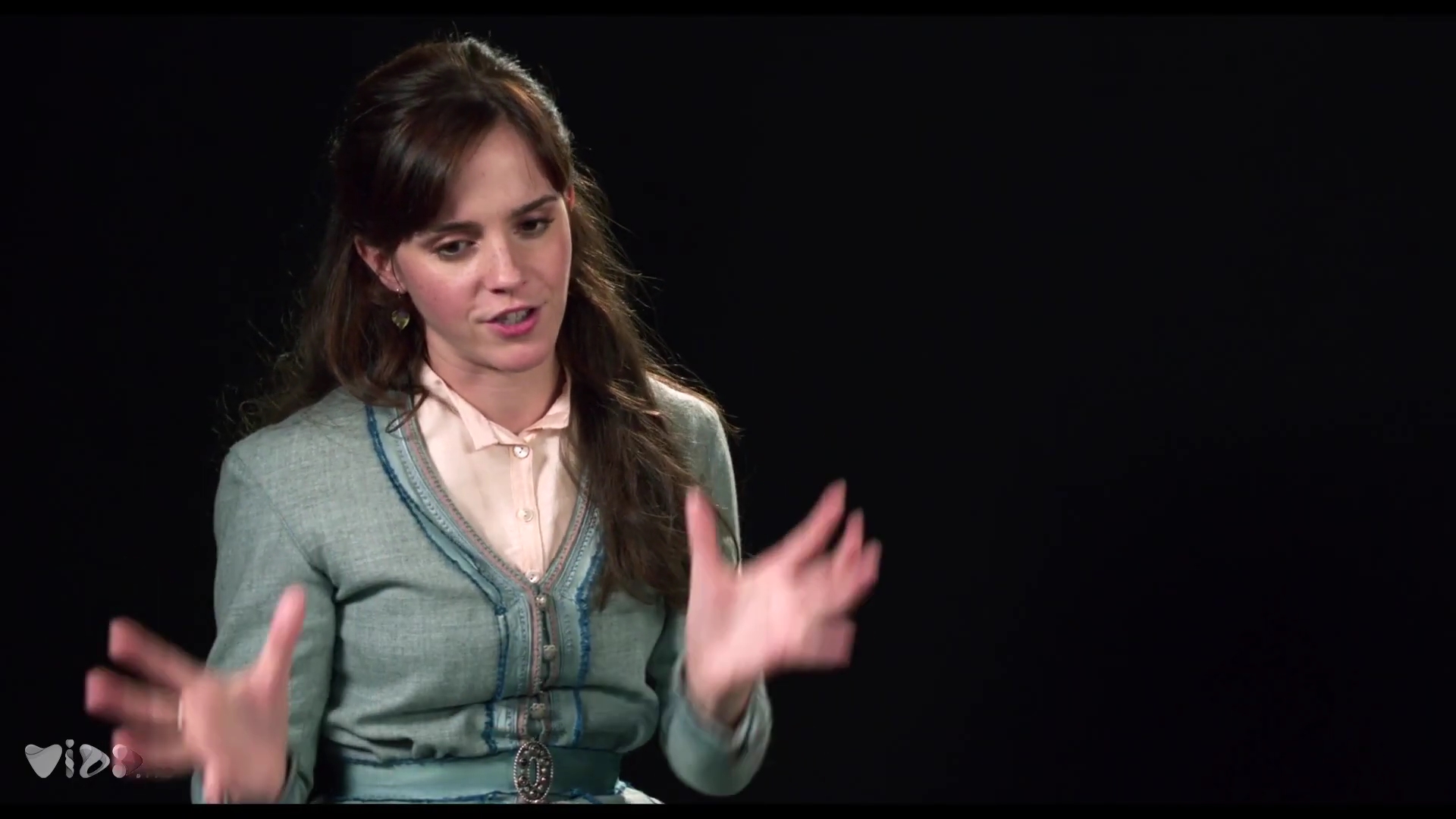 EmmaWatsonFan-dot-nl_LittleWoman-Sony_Soundbites0014.jpg EmmaWatsonFan-dot-nl_LittleWoman-Sony_Soundbites0014.jpg