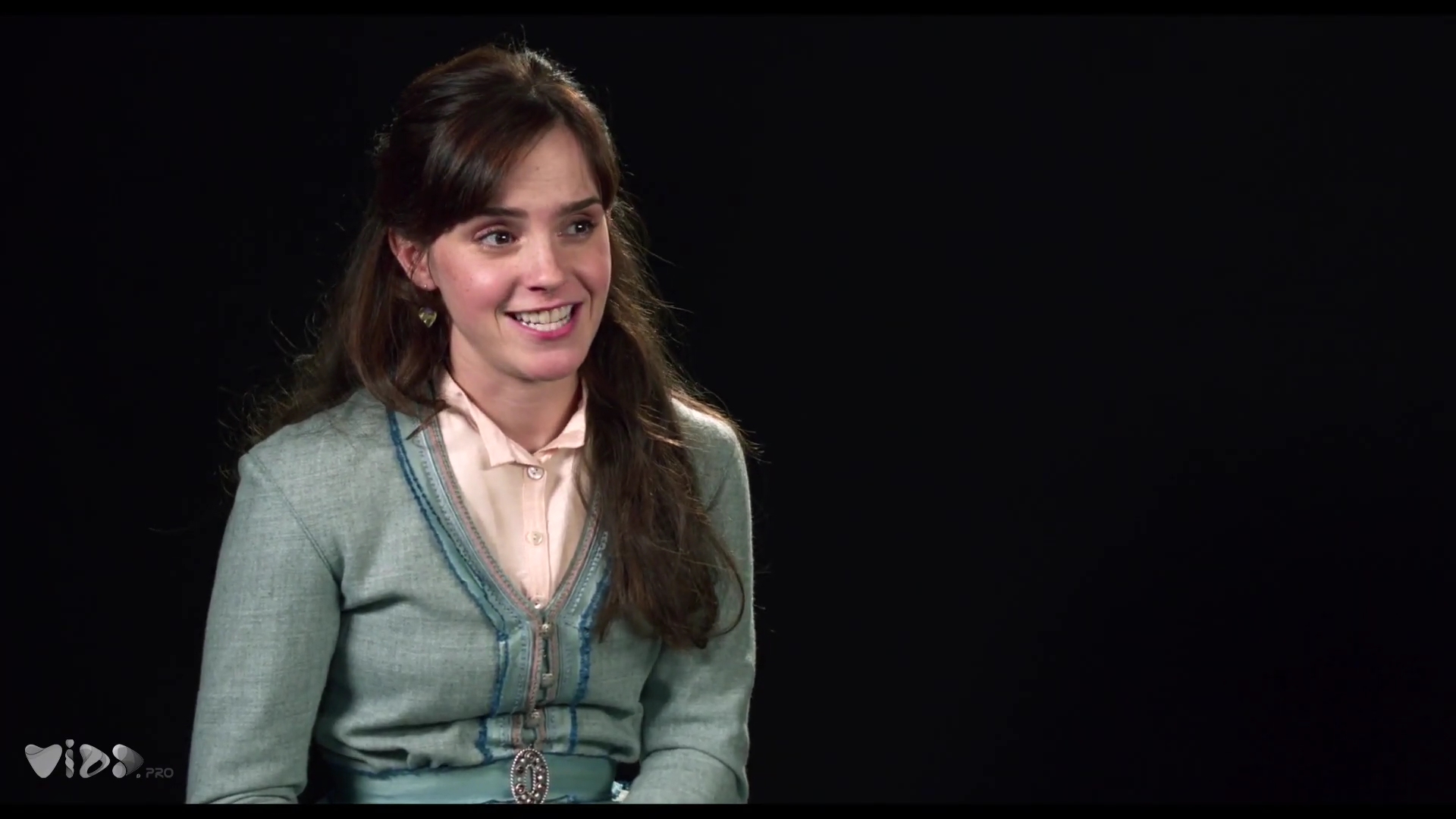 EmmaWatsonFan-dot-nl_LittleWoman-Sony_Soundbites0038.jpg EmmaWatsonFan-dot-nl_LittleWoman-Sony_Soundbites0038.jpg