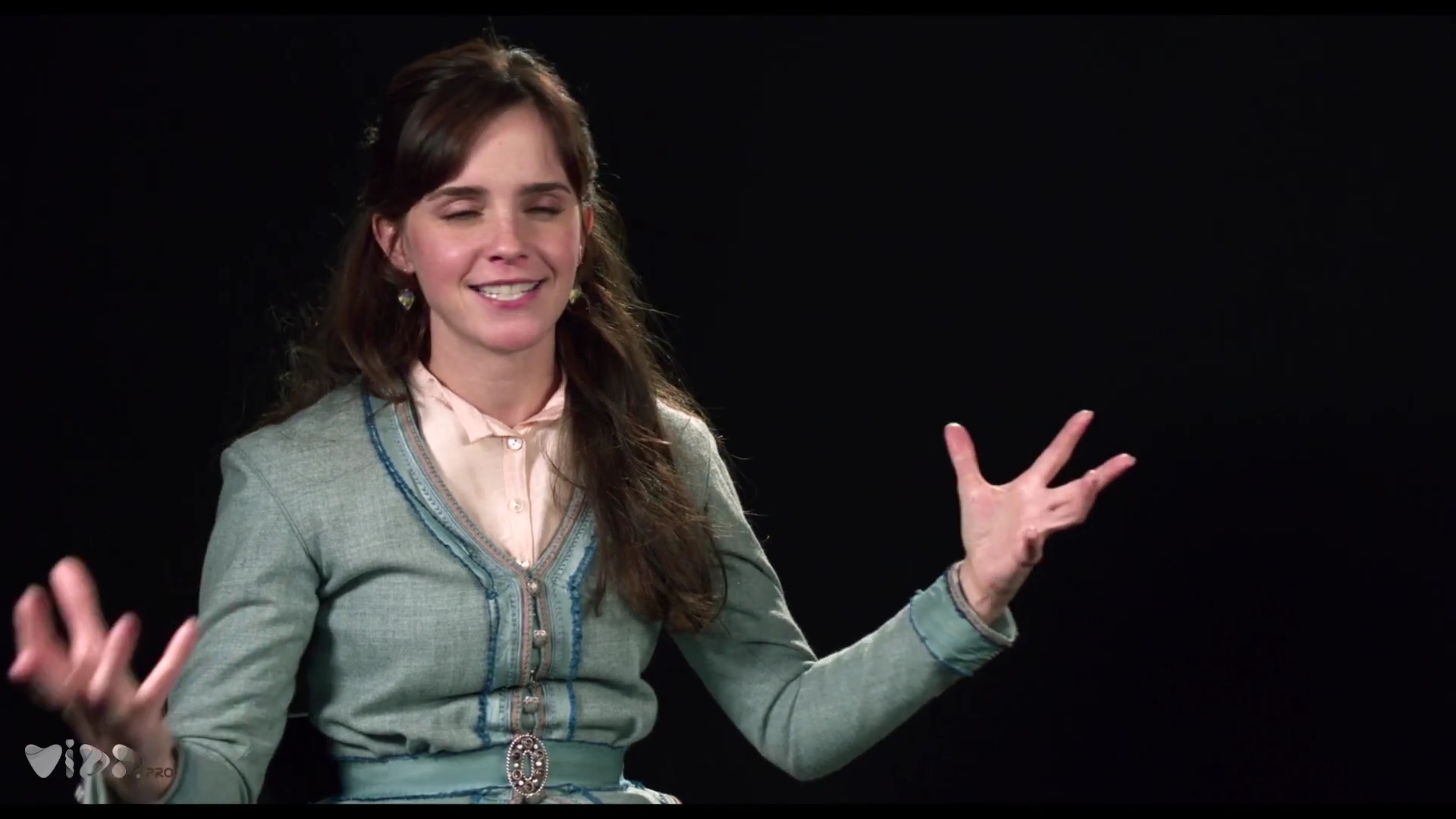 EmmaWatsonFan-dot-nl_LittleWoman-Sony_Soundbites0268.jpg EmmaWatsonFan-dot-nl_LittleWoman-Sony_Soundbites0268.jpg