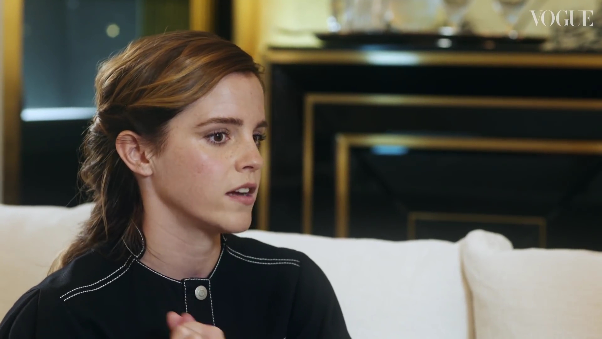 EmmaWatsonFan-dot-nl_2019VogueUK00261.jpg
