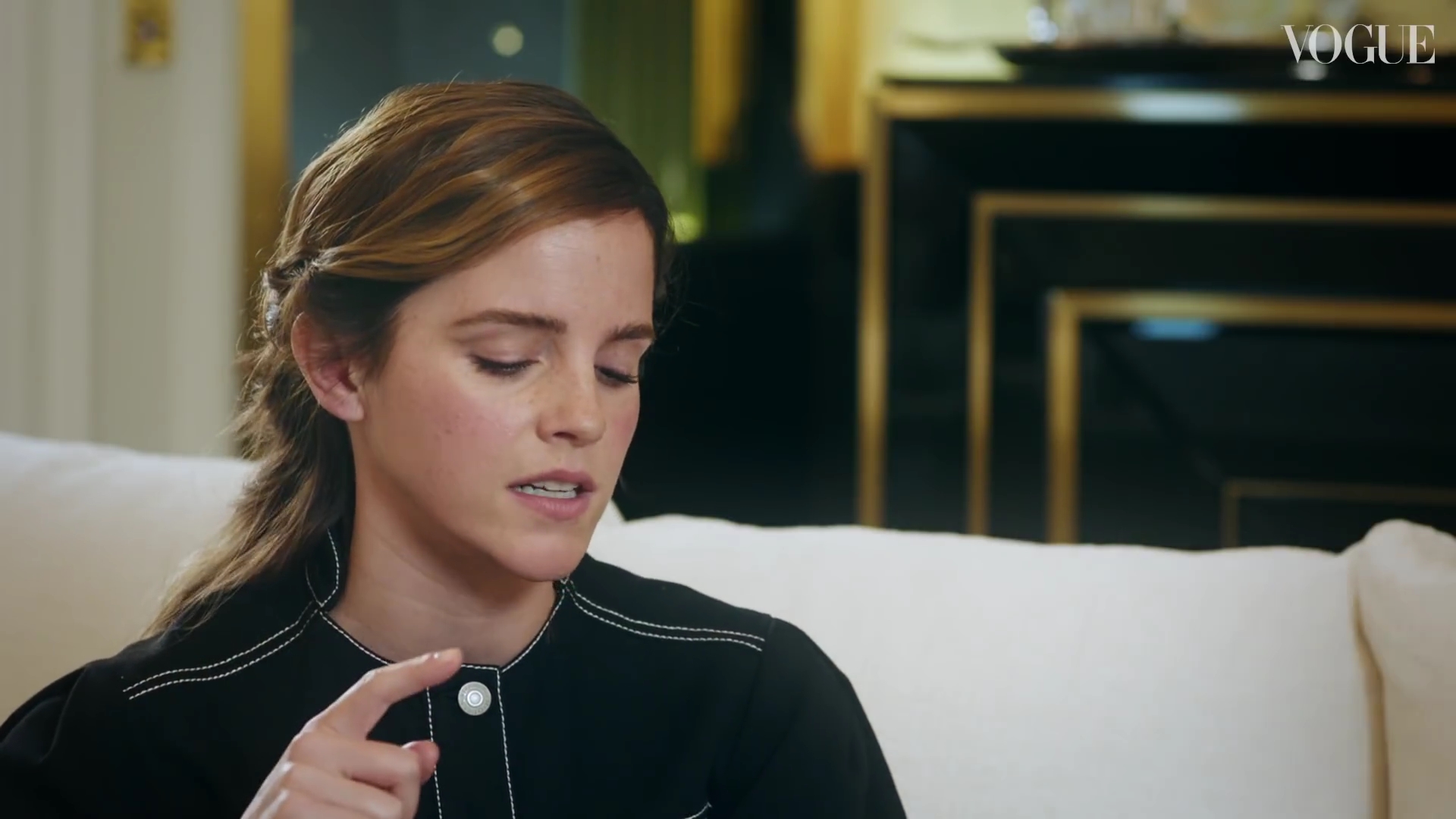 EmmaWatsonFan-dot-nl_2019VogueUK00593.jpg EmmaWatsonFan-dot-nl_2019VogueUK00593.jpg