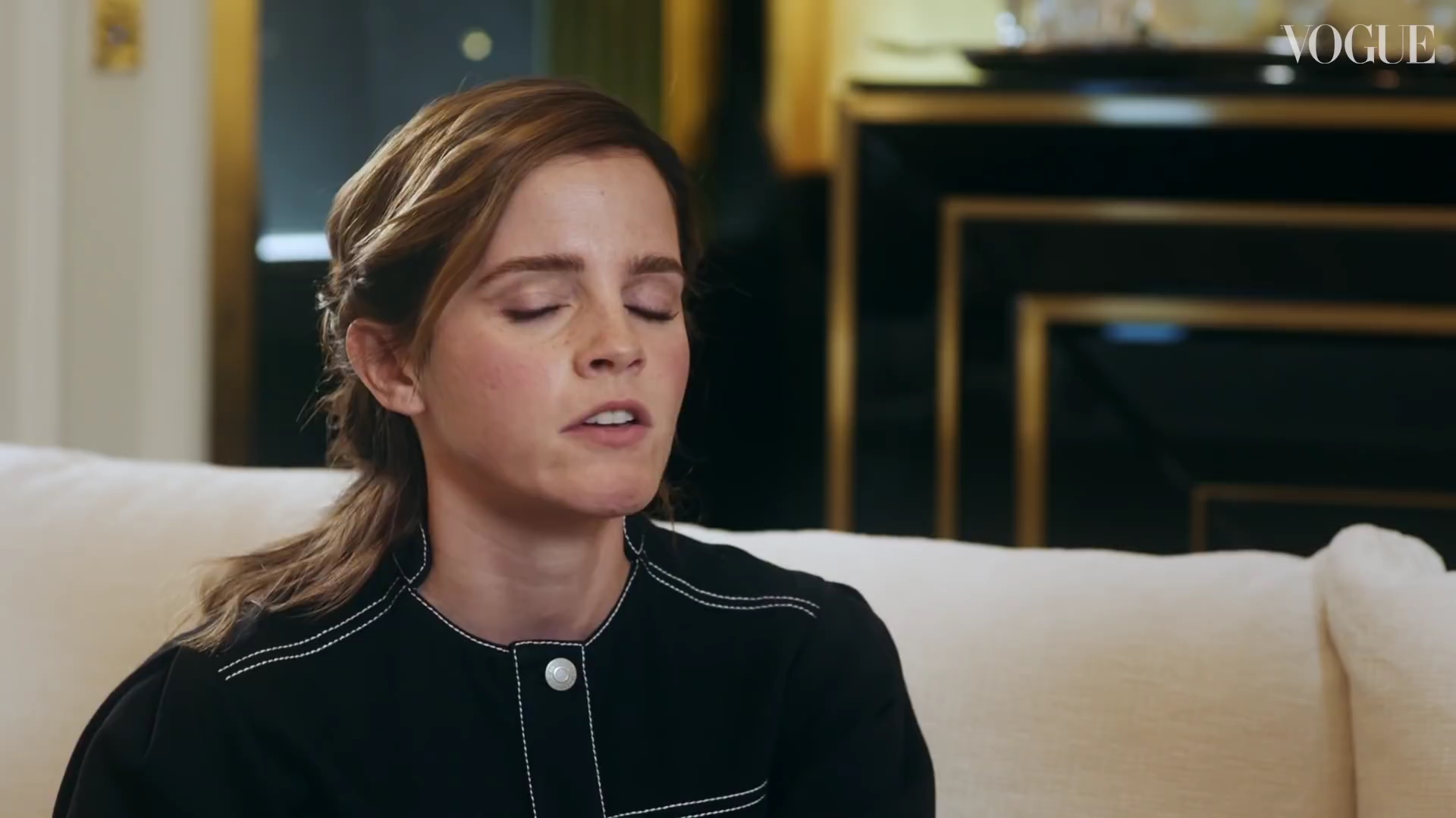 EmmaWatsonFan-dot-nl_2019VogueUK01063.jpg EmmaWatsonFan-dot-nl_2019VogueUK01063.jpg