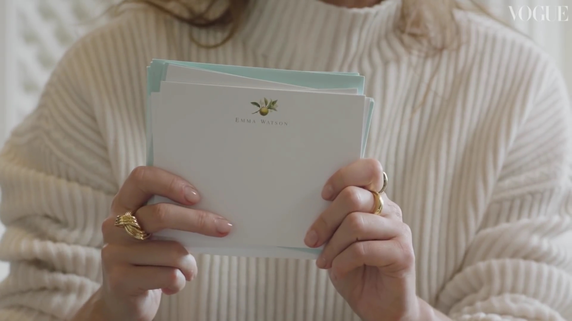 EmmaWatsonFan-dot-nl_2019Vogue-InTheBag0107.jpg