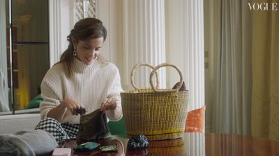 EmmaWatsonFan-dot-nl_2019Vogue-InTheBag0079.jpg