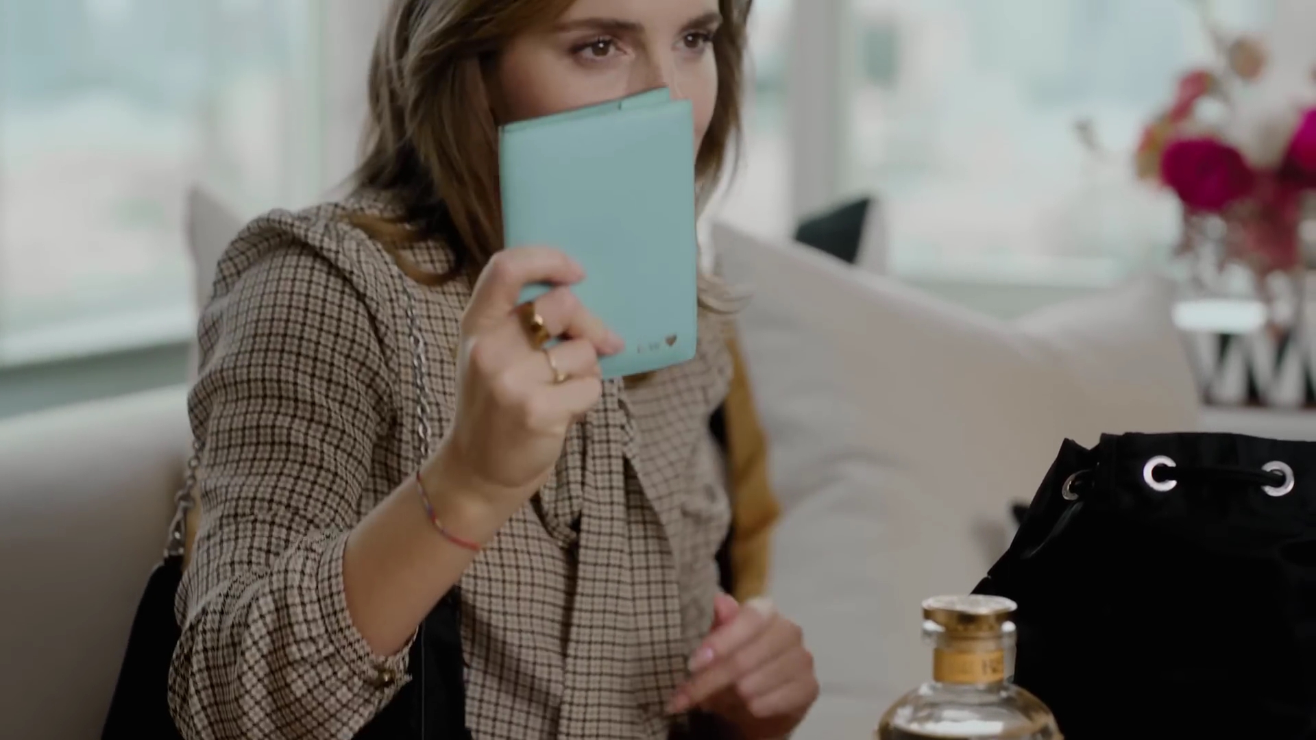 EmmaWatsonFan-dot-nl-2023Vouge-InsideEmmasPradaBackpack0045.jpg EmmaWatsonFan-dot-nl-2023Vouge-InsideEmmasPradaBackpack0045.jpg