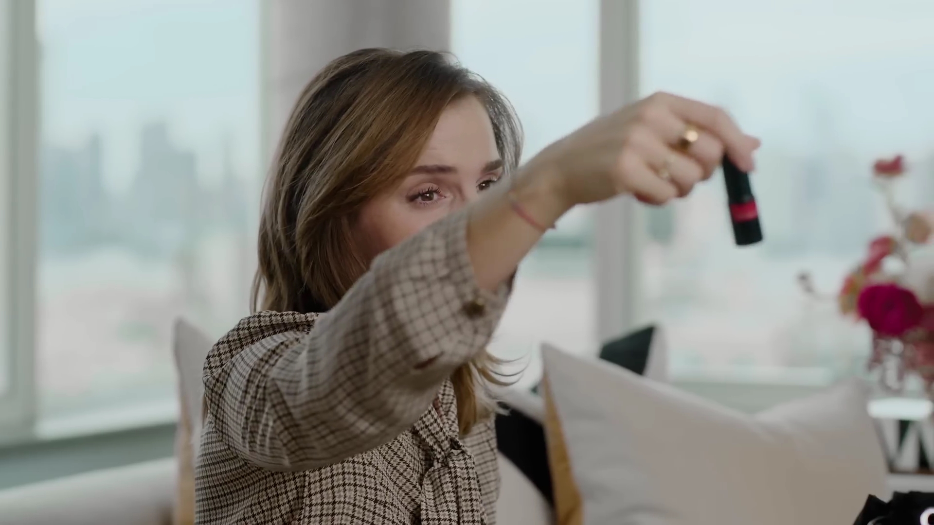 EmmaWatsonFan-dot-nl-2023Vouge-InsideEmmasPradaBackpack0086.jpg EmmaWatsonFan-dot-nl-2023Vouge-InsideEmmasPradaBackpack0086.jpg