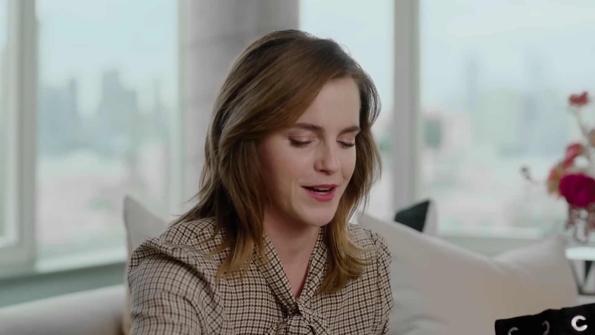 EmmaWatsonFan-dot-nl-2023Vouge-InsideEmmasPradaBackpack0105.jpg EmmaWatsonFan-dot-nl-2023Vouge-InsideEmmasPradaBackpack0105.jpg