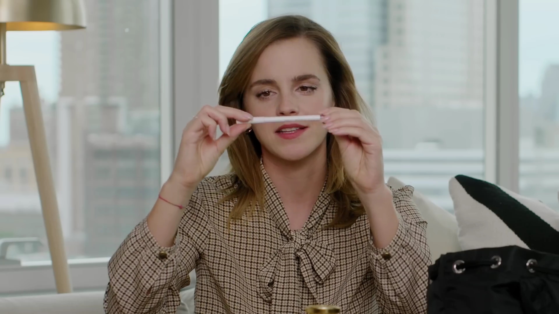 EmmaWatsonFan-dot-nl-2023Vouge-InsideEmmasPradaBackpack0111.jpg EmmaWatsonFan-dot-nl-2023Vouge-InsideEmmasPradaBackpack0111.jpg