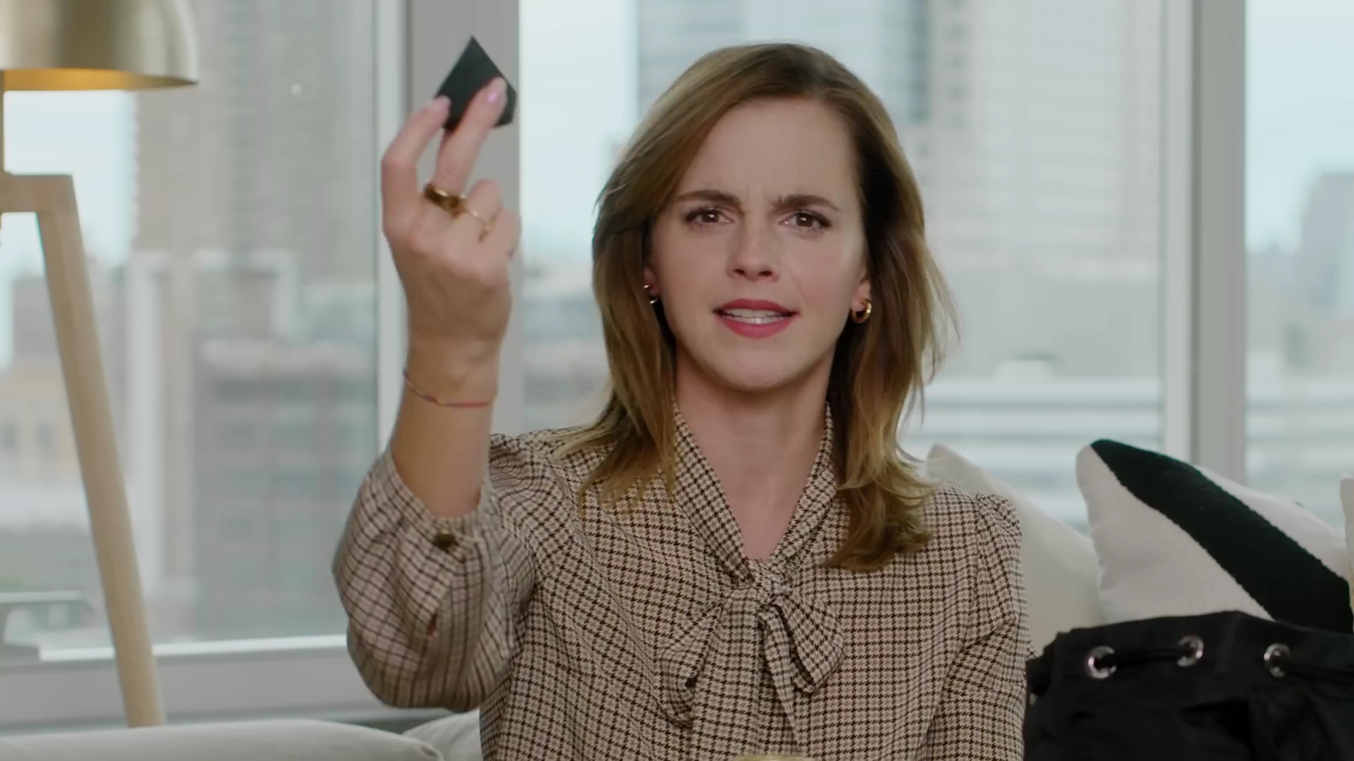 EmmaWatsonFan-dot-nl-2023Vouge-InsideEmmasPradaBackpack0116.jpg EmmaWatsonFan-dot-nl-2023Vouge-InsideEmmasPradaBackpack0116.jpg