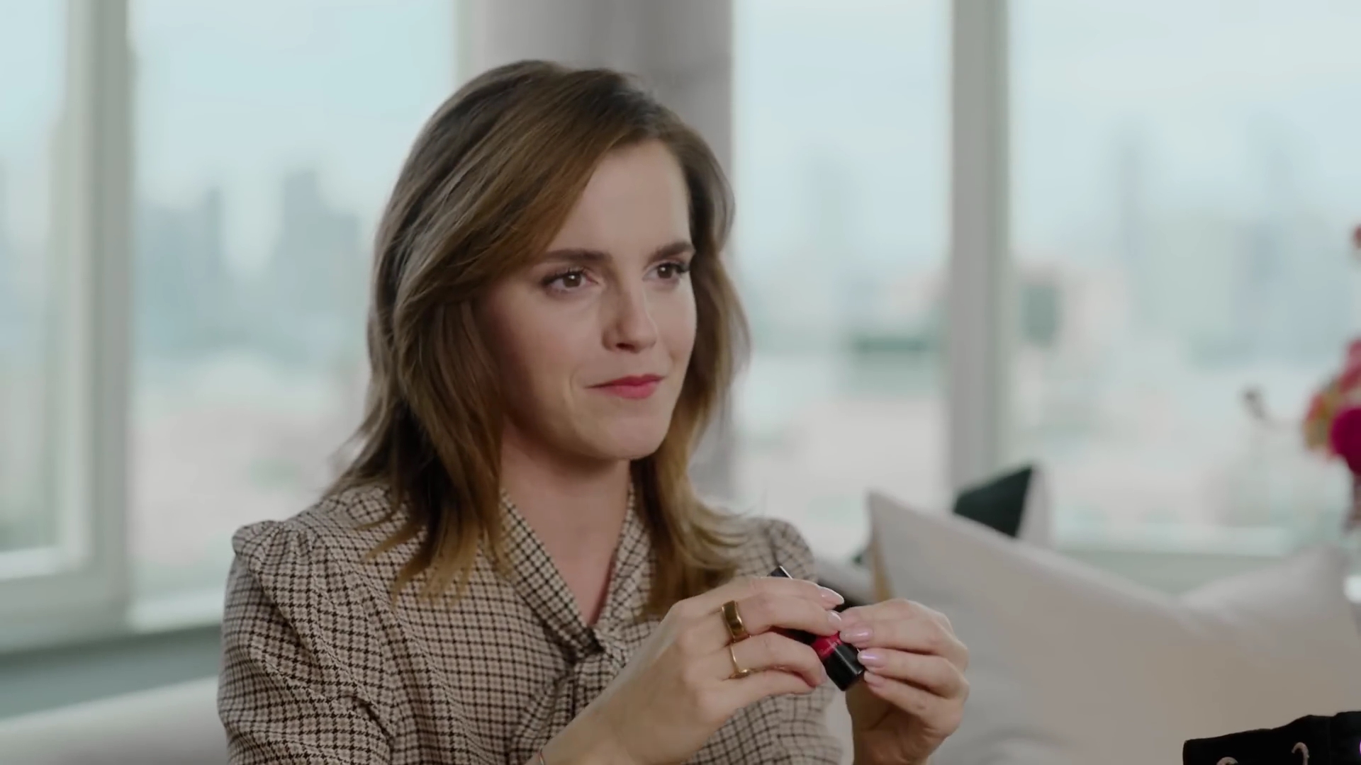 EmmaWatsonFan-dot-nl-2023Vouge-InsideEmmasPradaBackpack0125.jpg EmmaWatsonFan-dot-nl-2023Vouge-InsideEmmasPradaBackpack0125.jpg