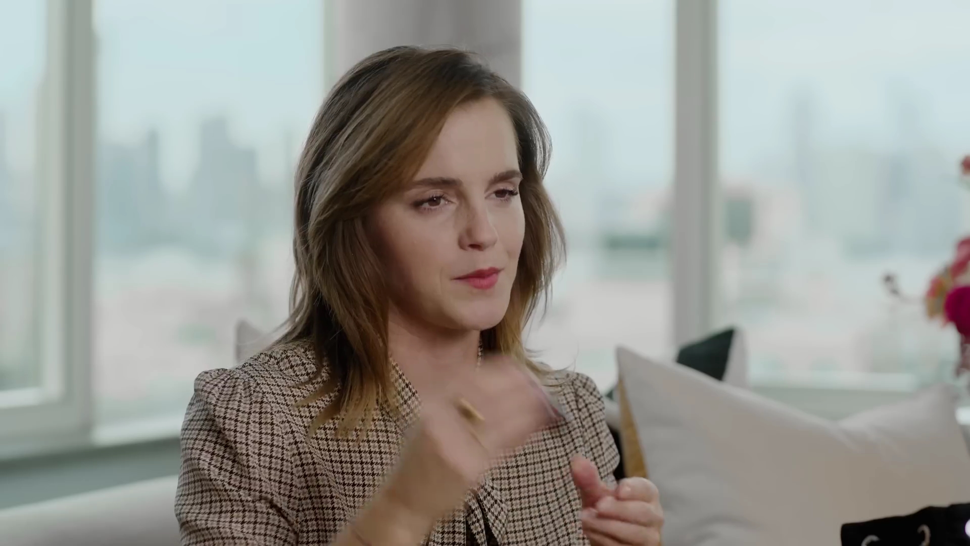 EmmaWatsonFan-dot-nl-2023Vouge-InsideEmmasPradaBackpack0128.jpg EmmaWatsonFan-dot-nl-2023Vouge-InsideEmmasPradaBackpack0128.jpg