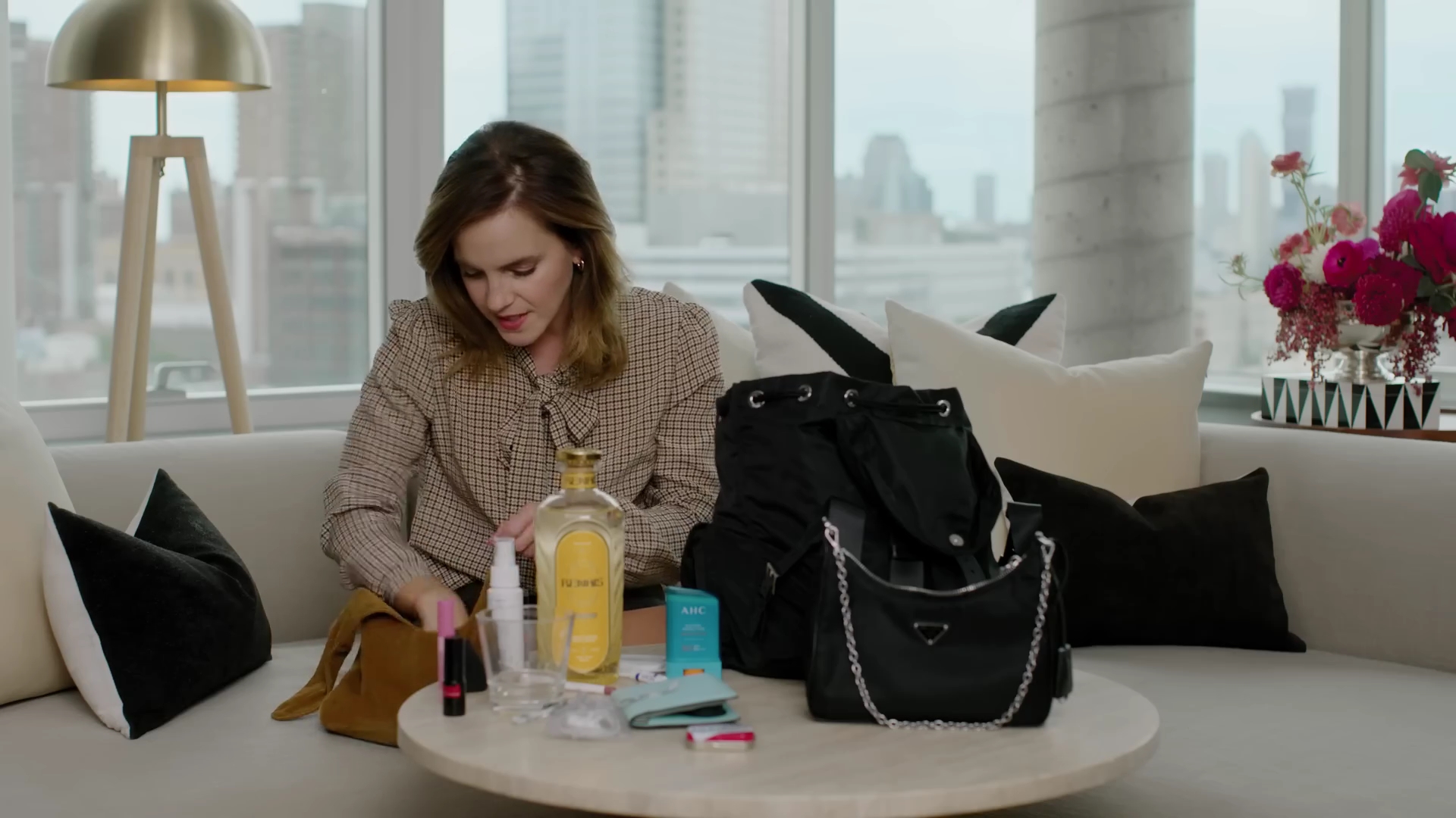 EmmaWatsonFan-dot-nl-2023Vouge-InsideEmmasPradaBackpack0129.jpg EmmaWatsonFan-dot-nl-2023Vouge-InsideEmmasPradaBackpack0129.jpg