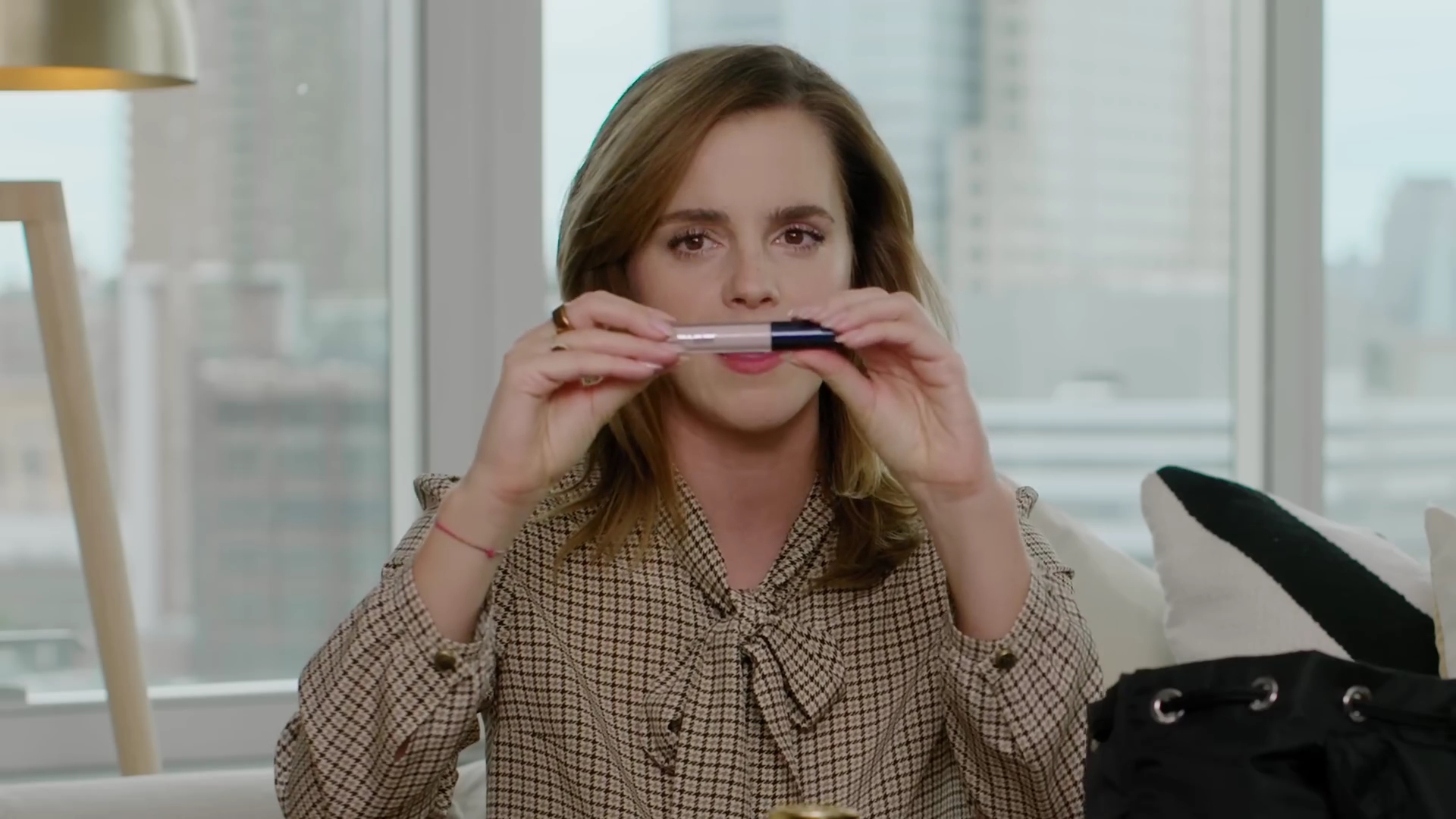 EmmaWatsonFan-dot-nl-2023Vouge-InsideEmmasPradaBackpack0132.jpg EmmaWatsonFan-dot-nl-2023Vouge-InsideEmmasPradaBackpack0132.jpg