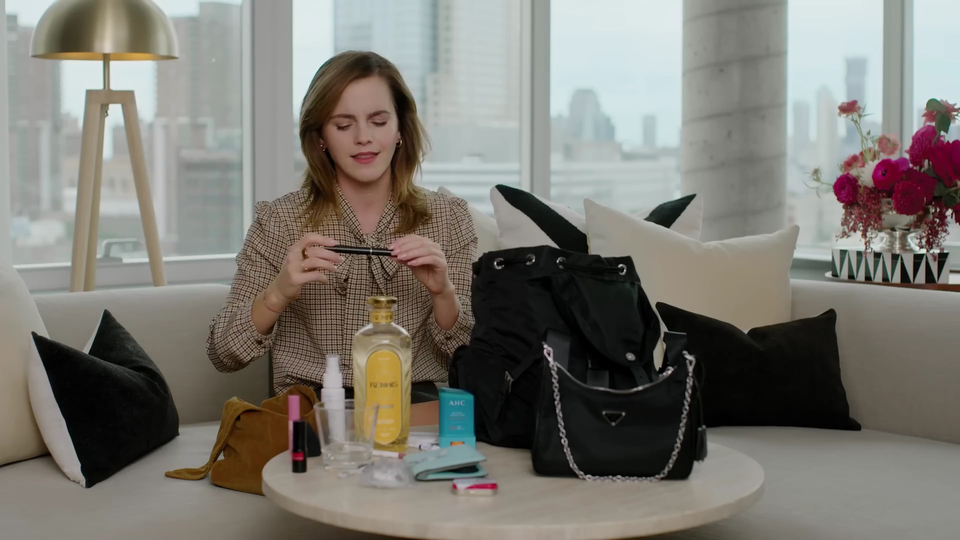 EmmaWatsonFan-dot-nl-2023Vouge-InsideEmmasPradaBackpack0145.jpg EmmaWatsonFan-dot-nl-2023Vouge-InsideEmmasPradaBackpack0145.jpg