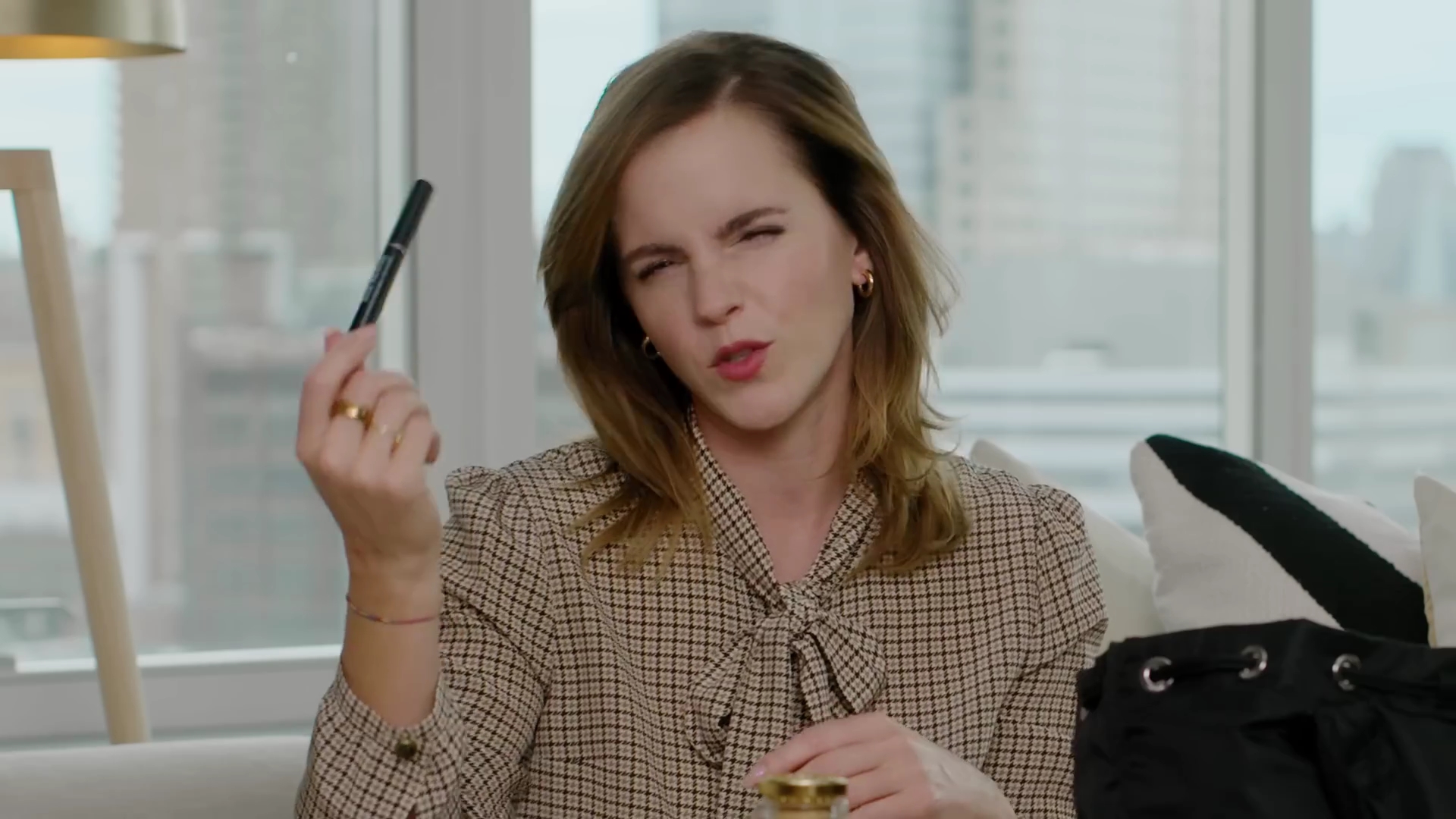 EmmaWatsonFan-dot-nl-2023Vouge-InsideEmmasPradaBackpack0146.jpg EmmaWatsonFan-dot-nl-2023Vouge-InsideEmmasPradaBackpack0146.jpg