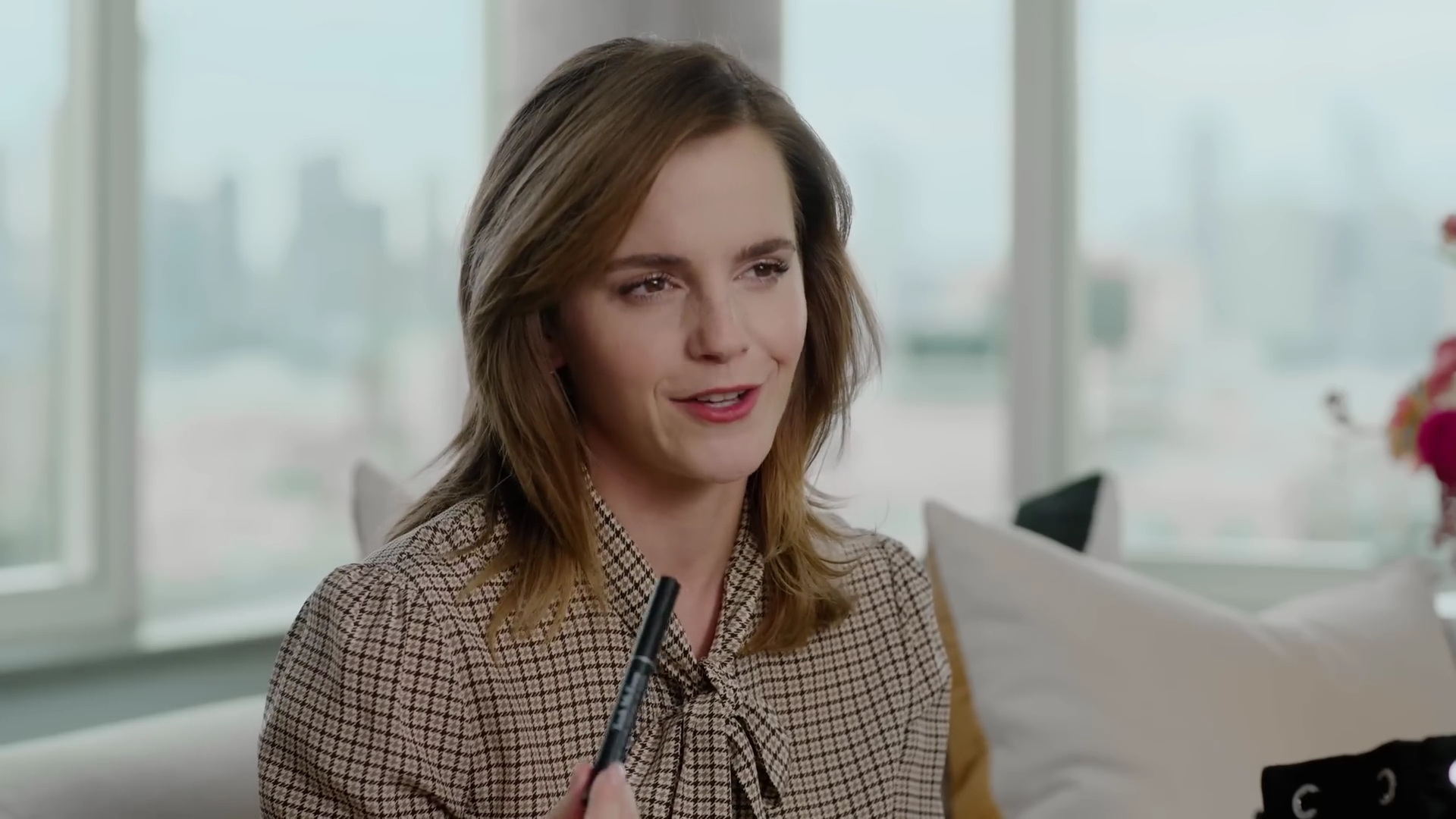 EmmaWatsonFan-dot-nl-2023Vouge-InsideEmmasPradaBackpack0158.jpg EmmaWatsonFan-dot-nl-2023Vouge-InsideEmmasPradaBackpack0158.jpg