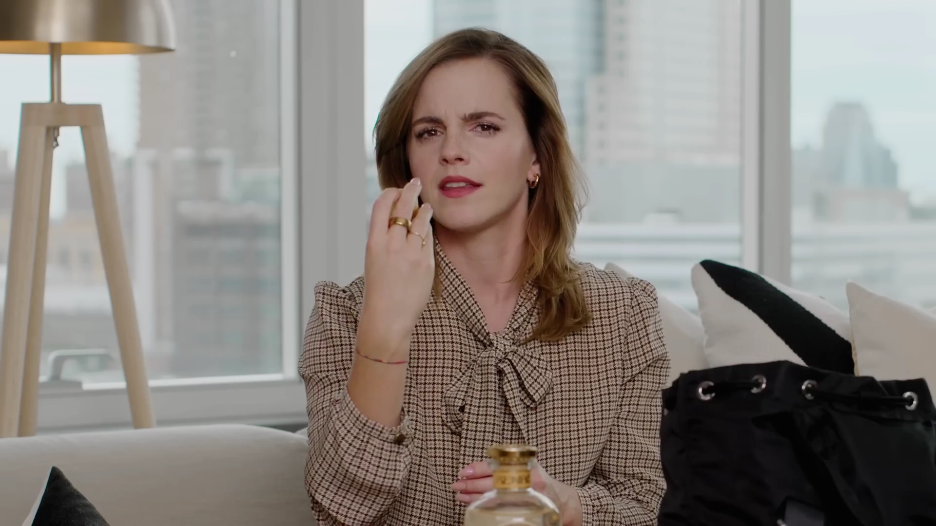 EmmaWatsonFan-dot-nl-2023Vouge-InsideEmmasPradaBackpack0171.jpg EmmaWatsonFan-dot-nl-2023Vouge-InsideEmmasPradaBackpack0171.jpg