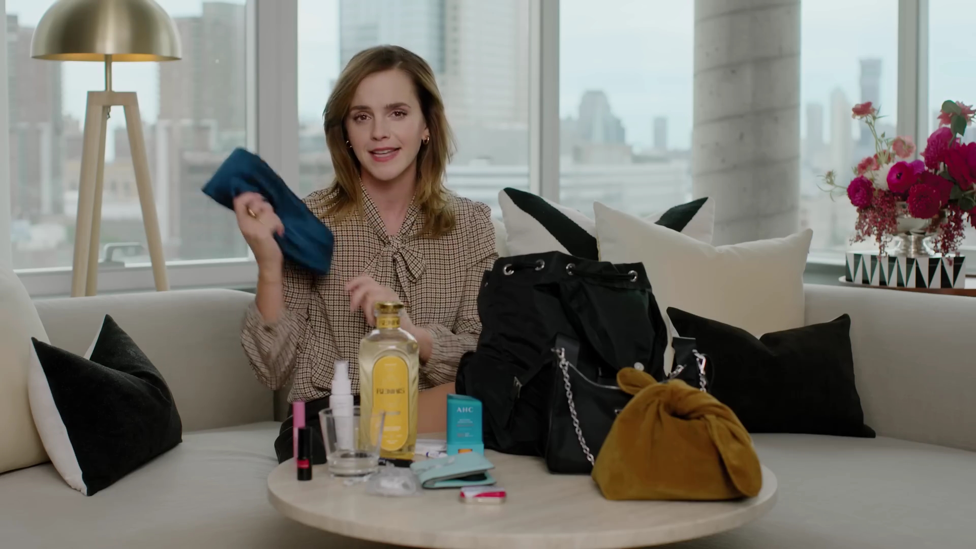 EmmaWatsonFan-dot-nl-2023Vouge-InsideEmmasPradaBackpack0183.jpg EmmaWatsonFan-dot-nl-2023Vouge-InsideEmmasPradaBackpack0183.jpg