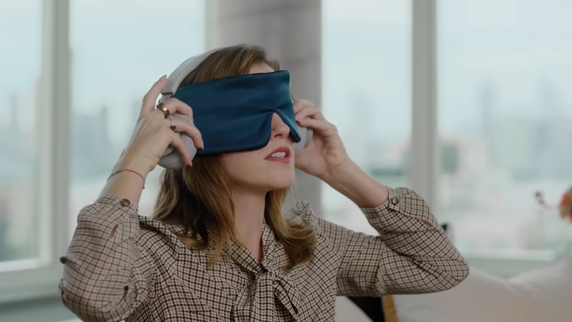 EmmaWatsonFan-dot-nl-2023Vouge-InsideEmmasPradaBackpack0201.jpg EmmaWatsonFan-dot-nl-2023Vouge-InsideEmmasPradaBackpack0201.jpg