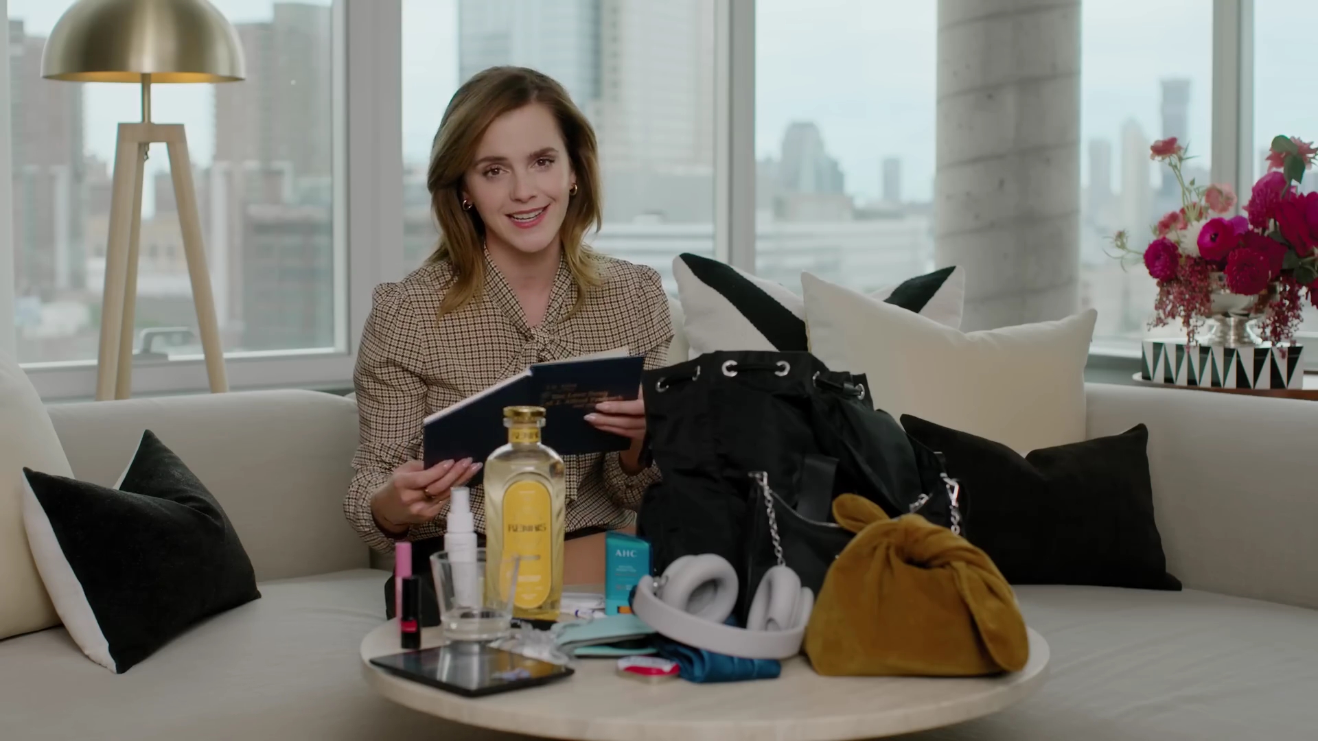 EmmaWatsonFan-dot-nl-2023Vouge-InsideEmmasPradaBackpack0235.jpg EmmaWatsonFan-dot-nl-2023Vouge-InsideEmmasPradaBackpack0235.jpg