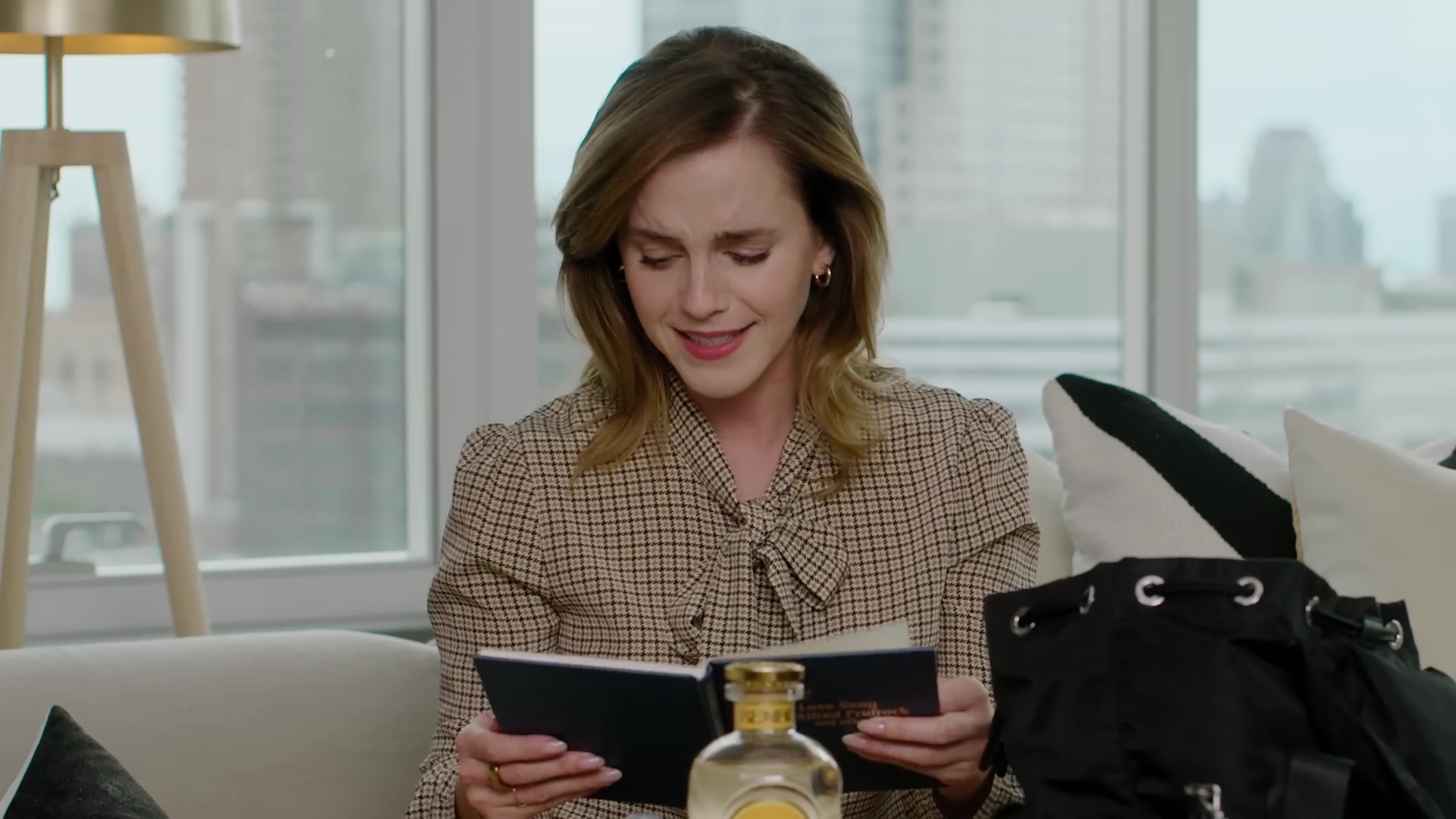 EmmaWatsonFan-dot-nl-2023Vouge-InsideEmmasPradaBackpack0255.jpg EmmaWatsonFan-dot-nl-2023Vouge-InsideEmmasPradaBackpack0255.jpg