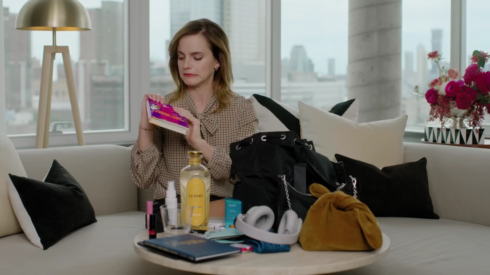 EmmaWatsonFan-dot-nl-2023Vouge-InsideEmmasPradaBackpack0270.jpg EmmaWatsonFan-dot-nl-2023Vouge-InsideEmmasPradaBackpack0270.jpg