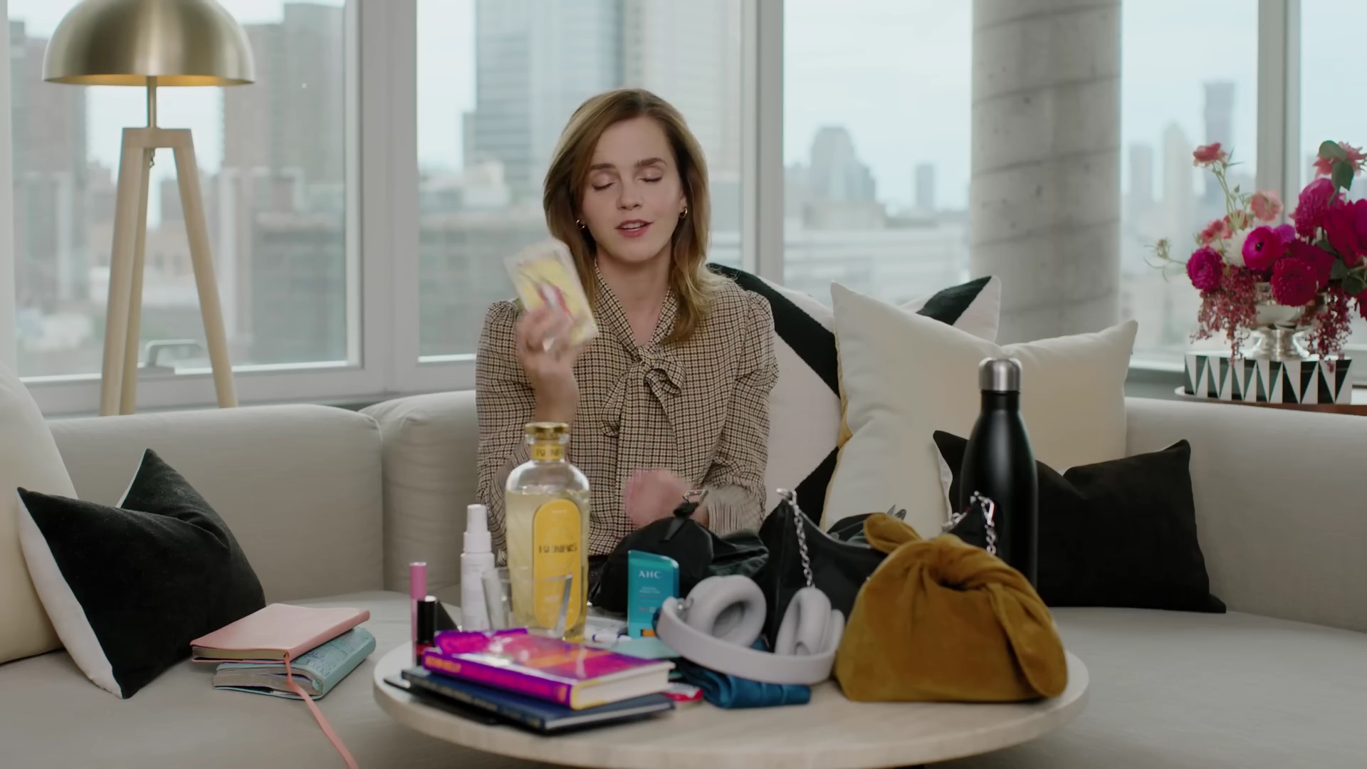 EmmaWatsonFan-dot-nl-2023Vouge-InsideEmmasPradaBackpack0358.jpg EmmaWatsonFan-dot-nl-2023Vouge-InsideEmmasPradaBackpack0358.jpg
