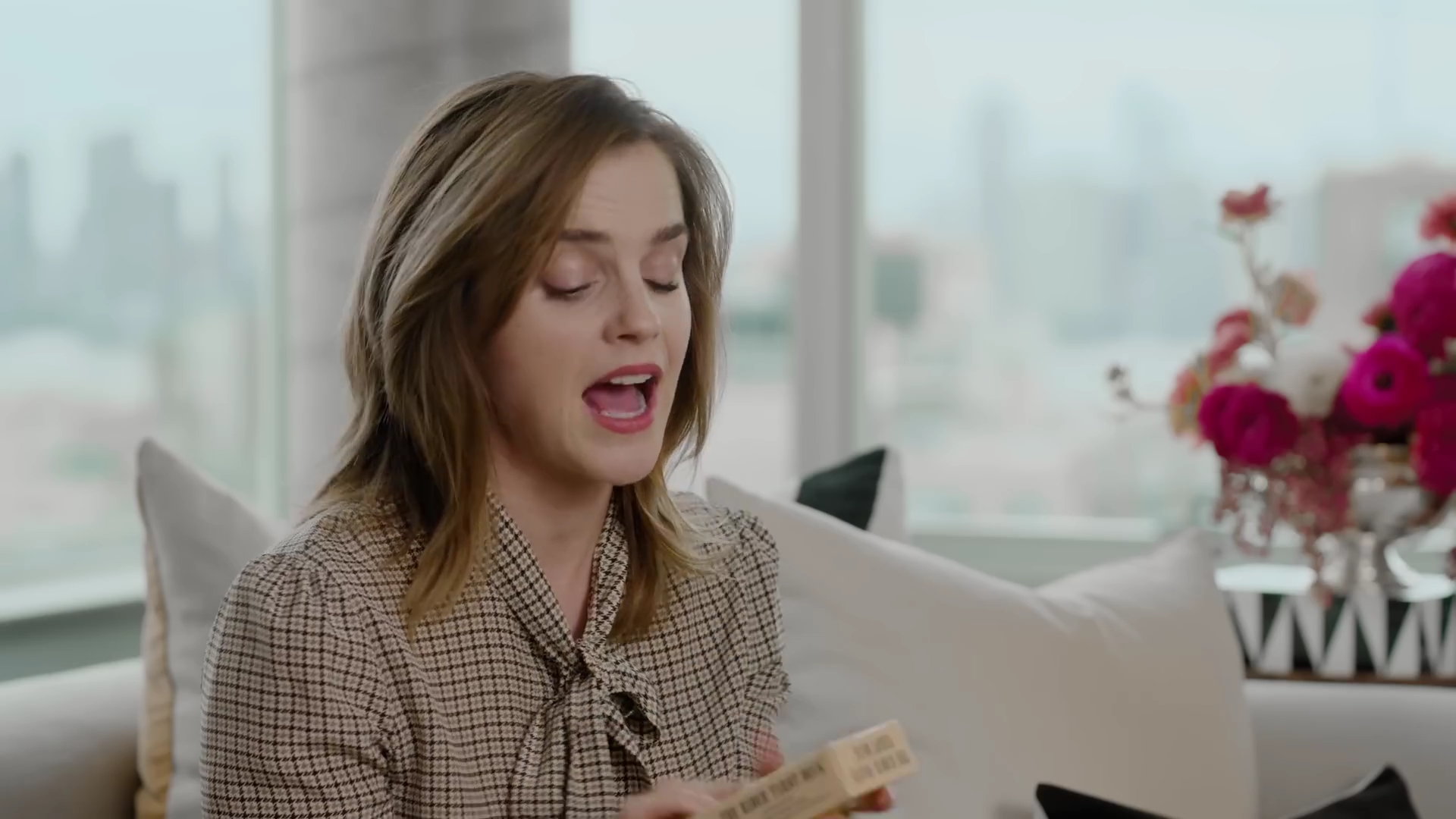 EmmaWatsonFan-dot-nl-2023Vouge-InsideEmmasPradaBackpack0360.jpg EmmaWatsonFan-dot-nl-2023Vouge-InsideEmmasPradaBackpack0360.jpg