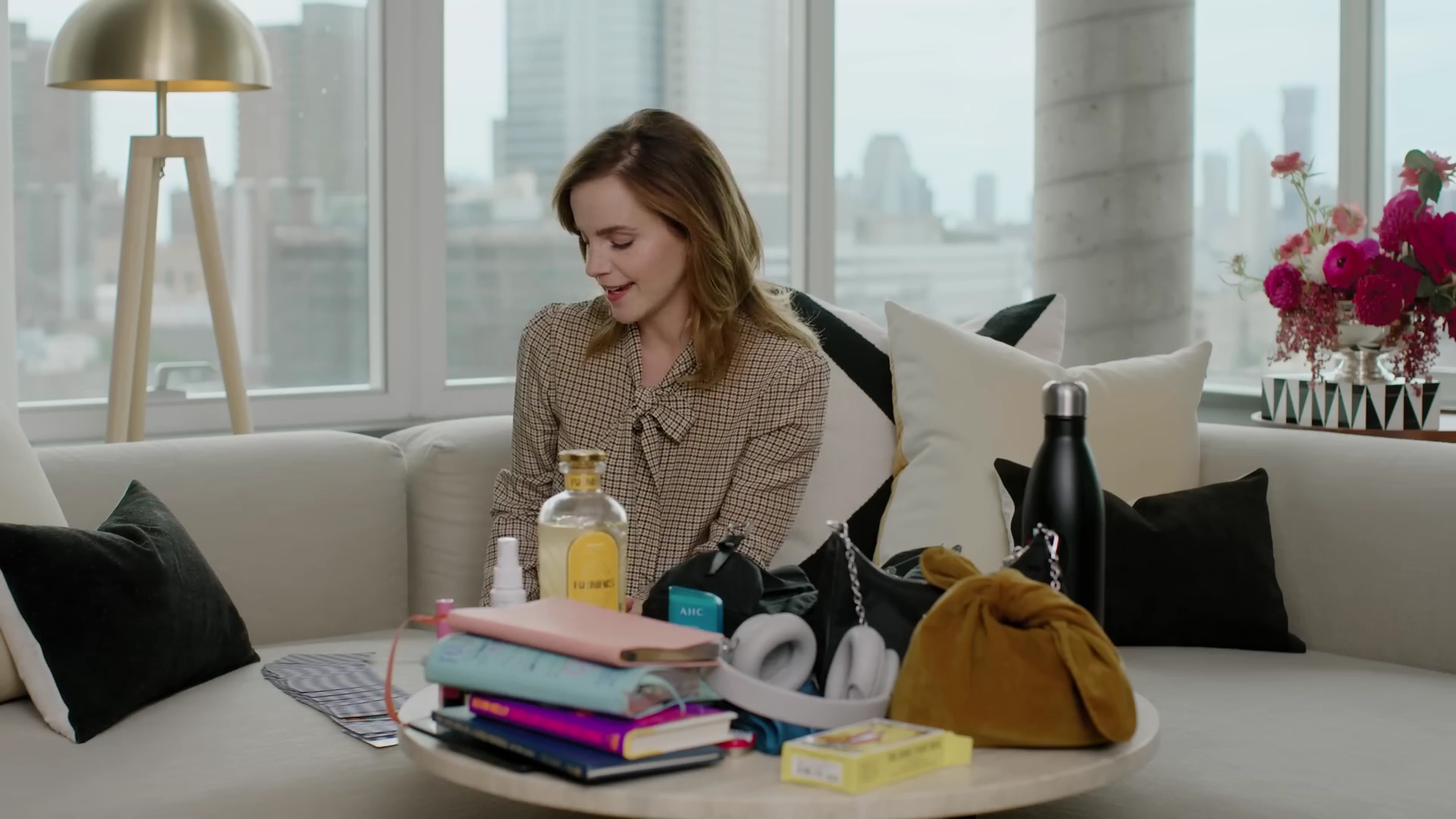 EmmaWatsonFan-dot-nl-2023Vouge-InsideEmmasPradaBackpack0379.jpg EmmaWatsonFan-dot-nl-2023Vouge-InsideEmmasPradaBackpack0379.jpg