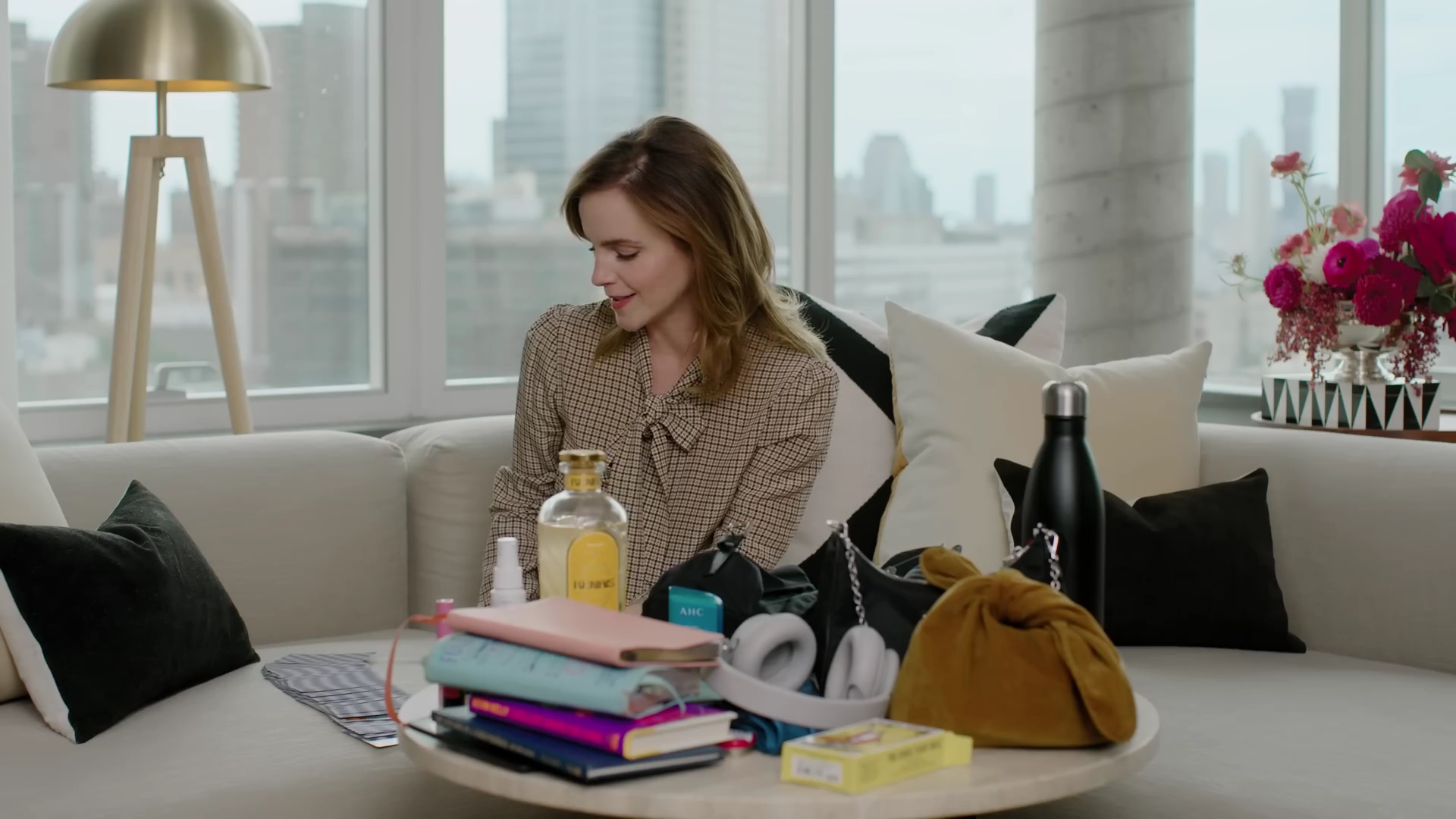 EmmaWatsonFan-dot-nl-2023Vouge-InsideEmmasPradaBackpack0381.jpg EmmaWatsonFan-dot-nl-2023Vouge-InsideEmmasPradaBackpack0381.jpg