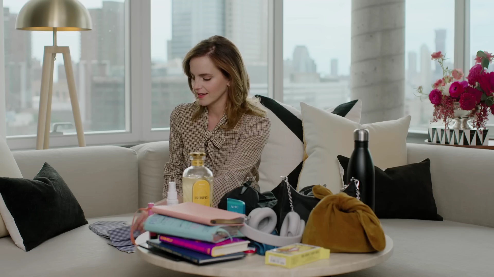 EmmaWatsonFan-dot-nl-2023Vouge-InsideEmmasPradaBackpack0385.jpg EmmaWatsonFan-dot-nl-2023Vouge-InsideEmmasPradaBackpack0385.jpg