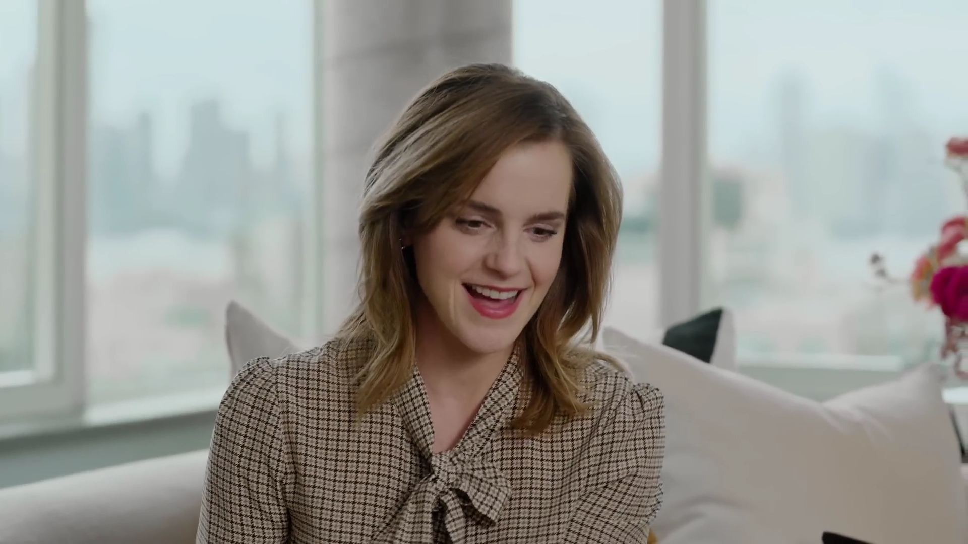 EmmaWatsonFan-dot-nl-2023Vouge-InsideEmmasPradaBackpack0389.jpg EmmaWatsonFan-dot-nl-2023Vouge-InsideEmmasPradaBackpack0389.jpg