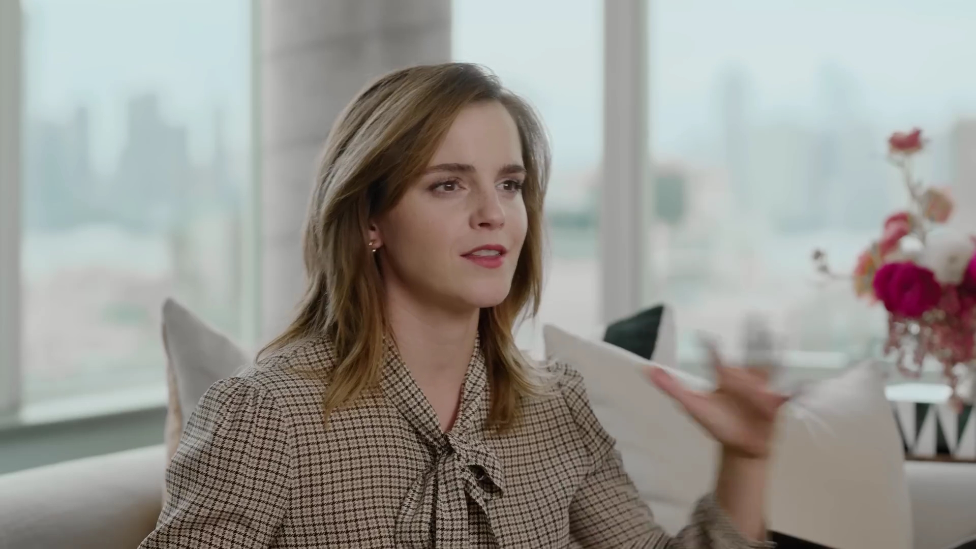 EmmaWatsonFan-dot-nl-2023Vouge-InsideEmmasPradaBackpack0416.jpg EmmaWatsonFan-dot-nl-2023Vouge-InsideEmmasPradaBackpack0416.jpg