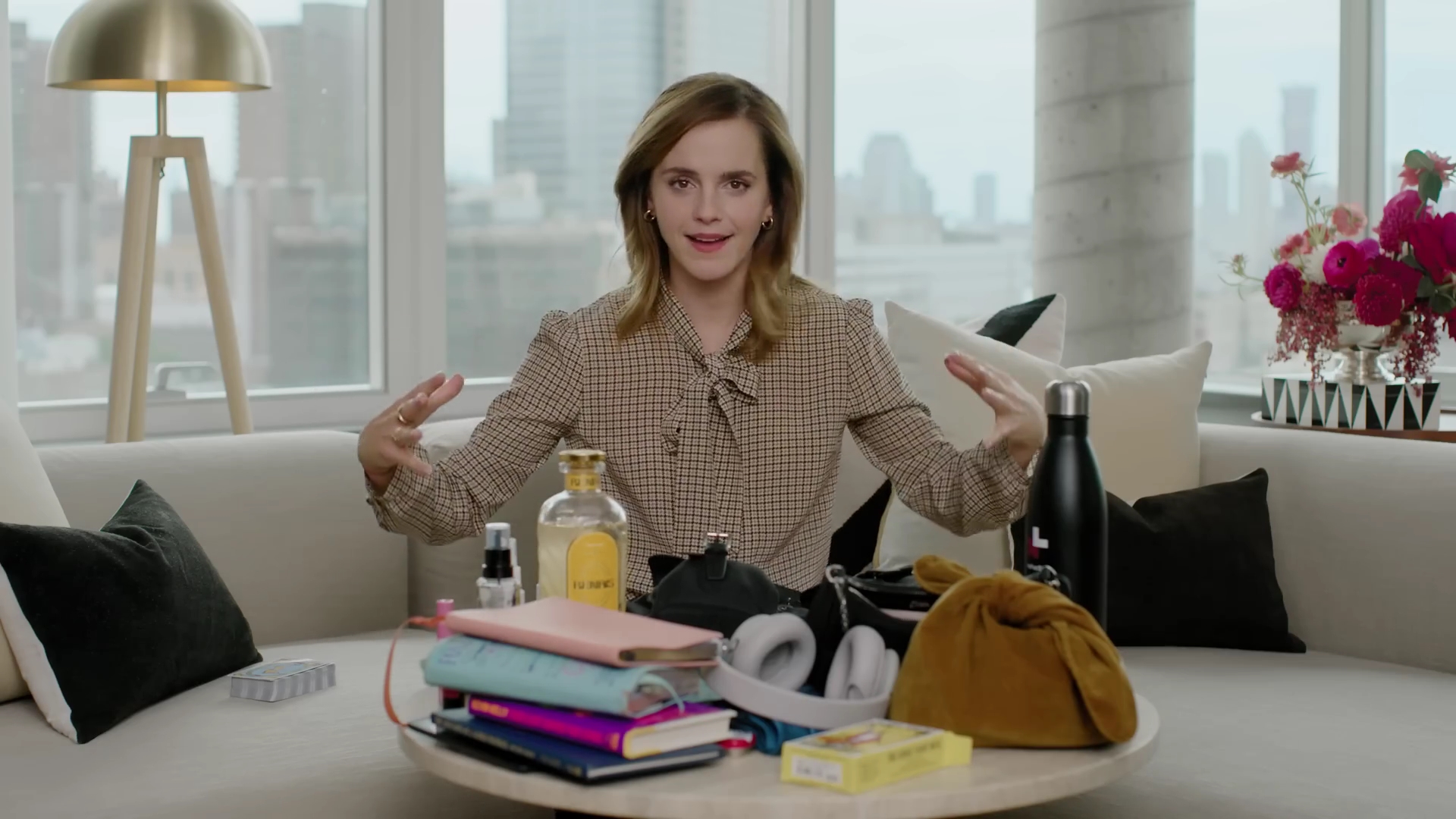 EmmaWatsonFan-dot-nl-2023Vouge-InsideEmmasPradaBackpack0446.jpg EmmaWatsonFan-dot-nl-2023Vouge-InsideEmmasPradaBackpack0446.jpg